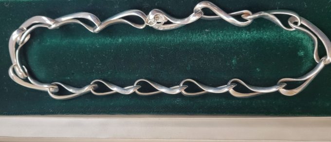 Vintage Georg Jensen Sterling Silver Denmark Infinity Necklace - Image 4